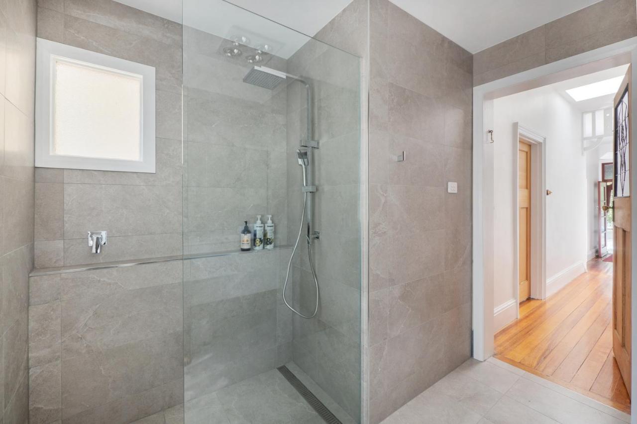 Warwick St Retreat! 3 Bedroom House With Parking Hobart Exterior photo